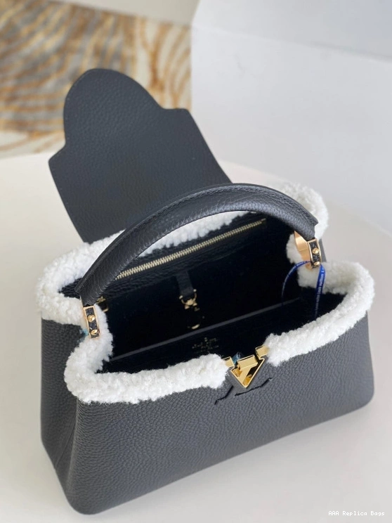 Aaa replica ru CAPUCINES VUITTON LOUIS BB 0809